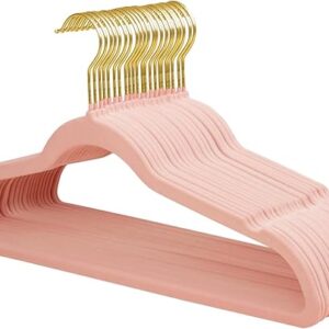 22 Pack Velvet Hangers